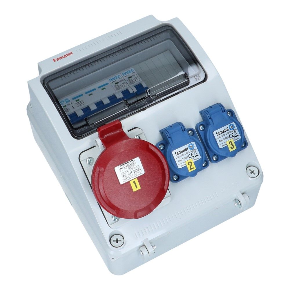 Wandverdeelkast IP44 beveiligd: 1x CEE 32A 5p 2x schuko